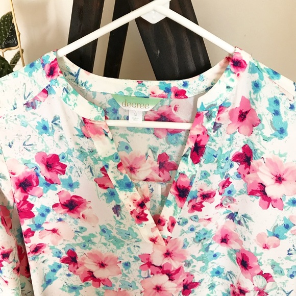 Floral Tunic - Picture 2 of 3